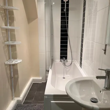 Mount Apartment *