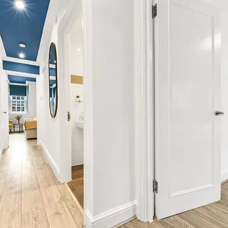 Zone 1, Near Eye, Attractions, 2 Beds *
