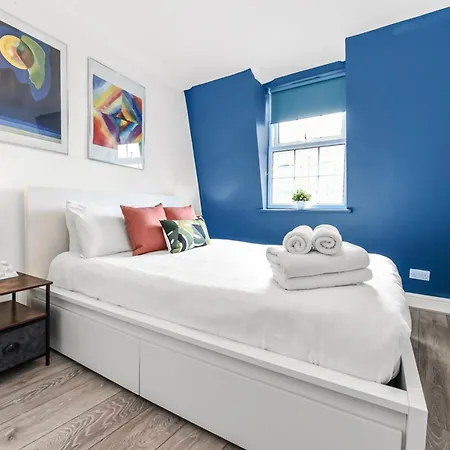 Zone 1, Near Eye, Attractions, 2 Beds *