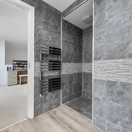 Sercasa - Wandsworth Park - *