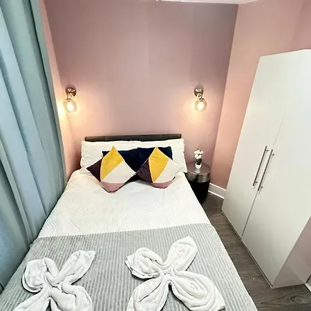 Lovely One Bedroom *