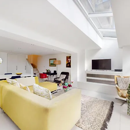 1 Bed Maisonette With Garden - 1 Min To Station Share Save *