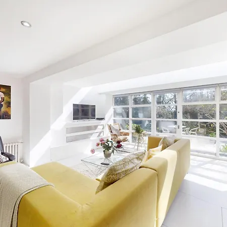 1 Bed Maisonette With Garden - 1 Min To Station Share Save Apartment London