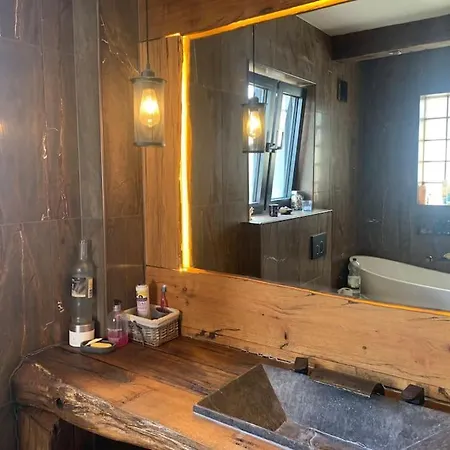 The Ridge - Luxury Designer With Hot Tub And Sauna, Bexley Borough Of Villa Londres