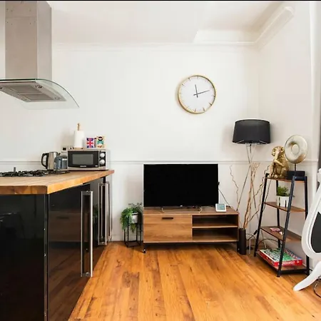 Hyde Park Apartment London