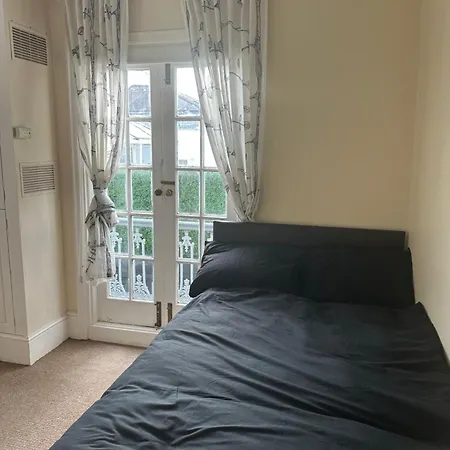 Double Bedroom In Homestay *