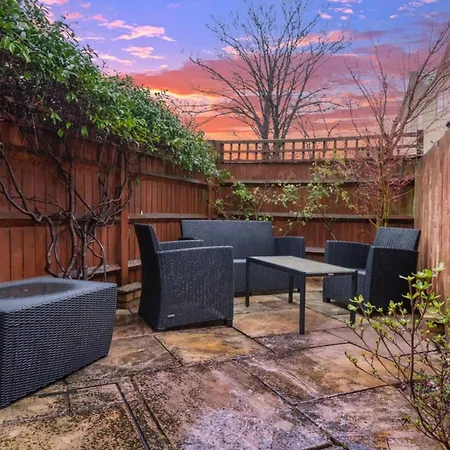 Ground Floor - Private Garden Apartment London