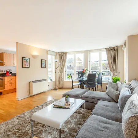 Apartment Spacious & Secluded 1br Flat In Maida Vale *