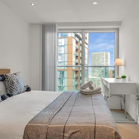Talisman & Duckman Tower At Canary Wharf By Mysquare Apartment