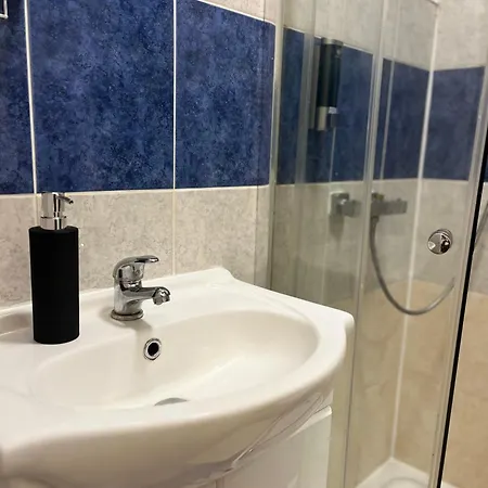 In Camden, Location Apartment London
