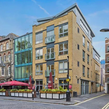 Hoxton Square - Urban Haven Apartment