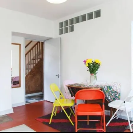 Carpe Diem Flat Near Zone 1 *