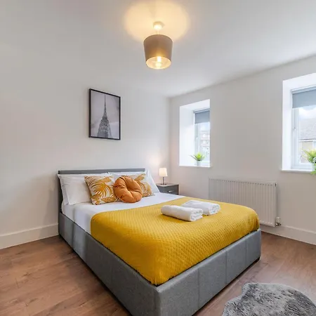 The Perfect London, With 2 Bedrooms 1 Bath - Battersea, Vauxhall And Nine Elms *