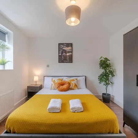 The Perfect London, With 2 Bedrooms 1 Bath - Battersea, Vauxhall And Nine Elms * London