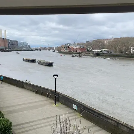 Us Embassy Spacious Nine Elms