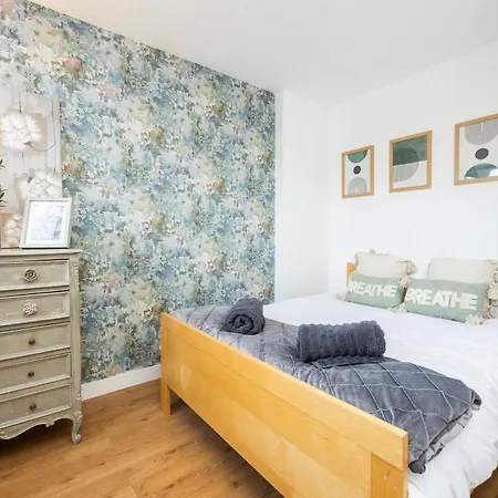 Trendy 4 Bed Near Vibrant Shoreditch W Balcony And Walking Distance To Tube * London