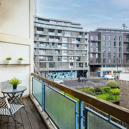 Trendy 4 Bed Near Vibrant Shoreditch W Balcony And Walking Distance To Tube Apartment *