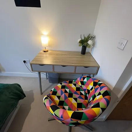 Peaceful Shared Flat 30mins London * Edgware
