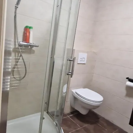 Urban Retreat Camberwell Zone 2 Apartment *