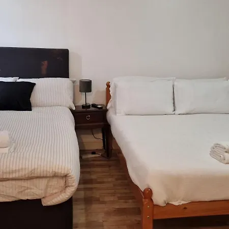 Urban Retreat Camberwell Zone 2 Apartment *