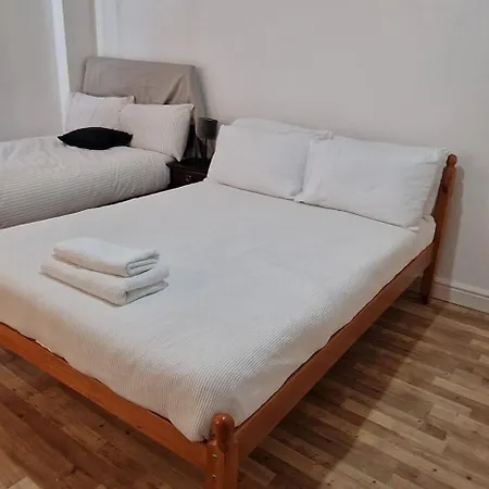 Urban Retreat Camberwell Zone 2 Apartment