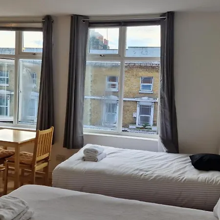 Urban Retreat Camberwell Zone 2