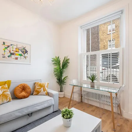 Apartment Charming 1 Bedroom Flat With Private Patio - West London, Kensington, Earl's Court, Chelsea *