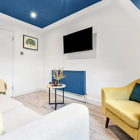 Zone 1, Near Eye, Attractions, 2 Beds Londres
