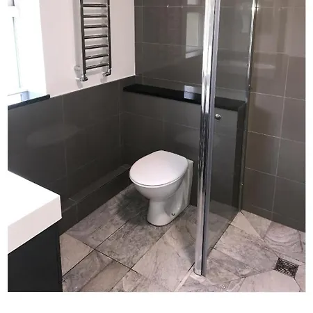 Luxurious Soft Water Air Conditioning Tv 5 Bed Arcade House Londra