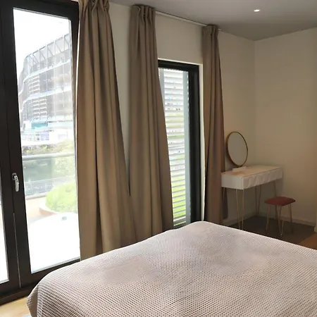 2 Bedroom 2 Bathroom In Kings Cross Station *