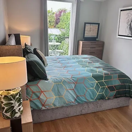 With Balcony Overlooking A Garden Homestay
