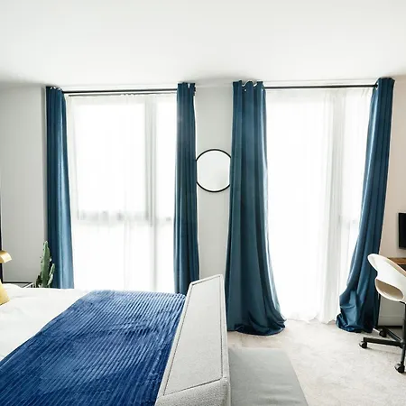 Lovely 1-bed In Apartment *