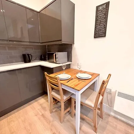 Charming Duplex 10min To Bridge Quiet Holiday home London