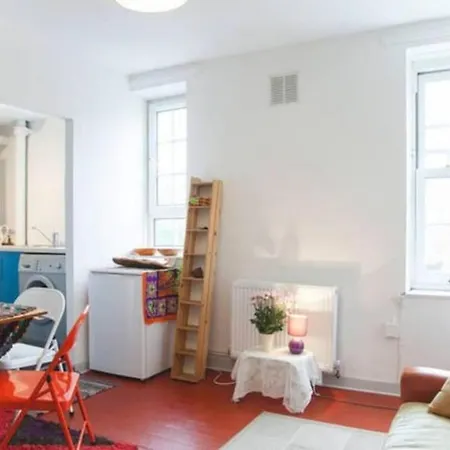 Apartment Carpe Diem Flat Near Zone 1 London