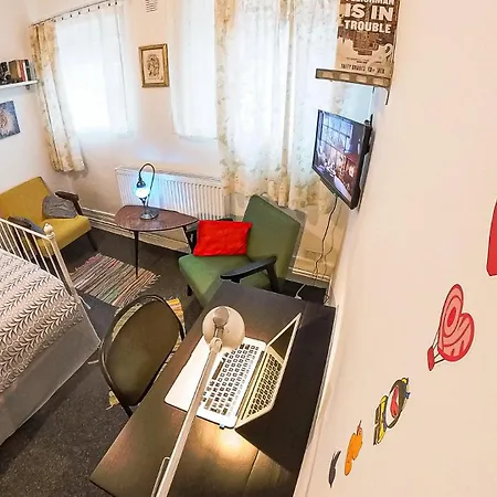 Homestay Centrally Located Comfortable In *