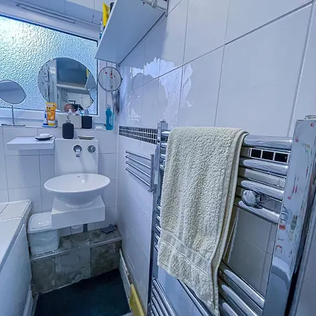 Homestay Centrally Located Comfortable In