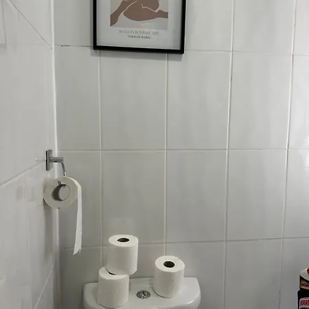 Amazing Ground Floor One Bedroom Forest Road Apartment London