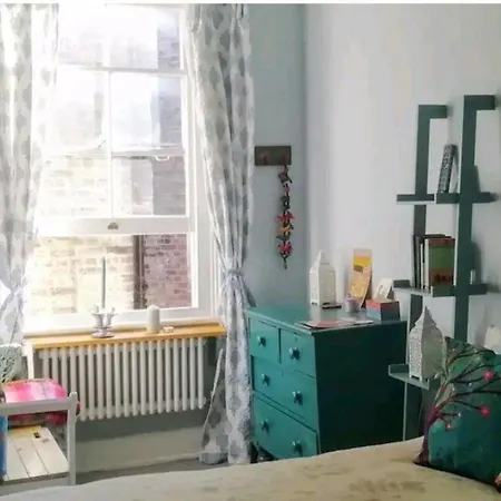 Apartment Charmante Mit Balkon London