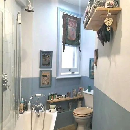 Apartment Charmante Mit Balkon *