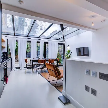 Bright And Airy 1br Unit Near Queen's Park * London