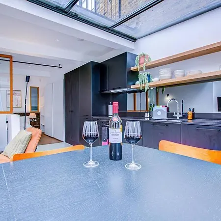 Bright And Airy 1br Unit Near Queen's Park * London