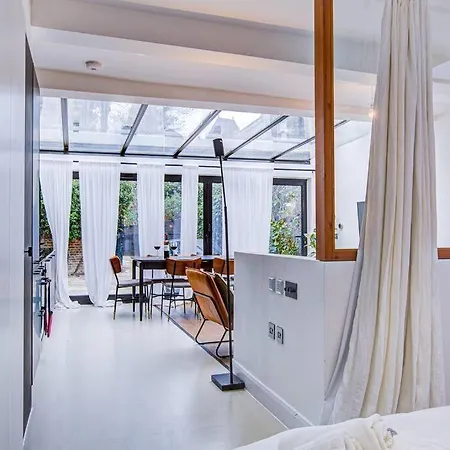 Bright And Airy 1br Unit Near Queen's Park Apartment *