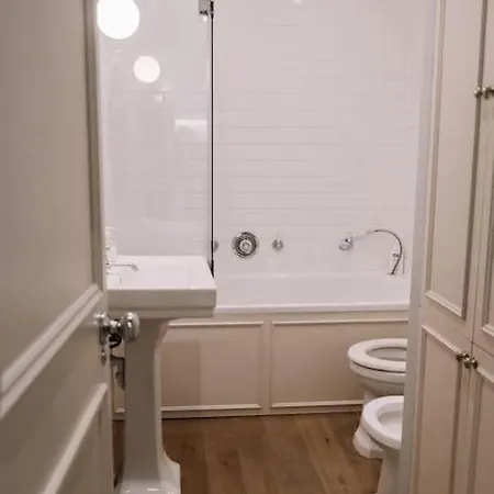 Apartment Sapphire Sanctuary *