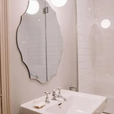 Sapphire Sanctuary Apartment