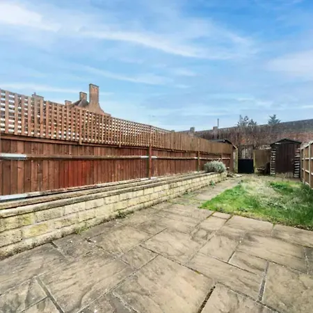 Holiday home Charming Period Near Surbiton With Garden