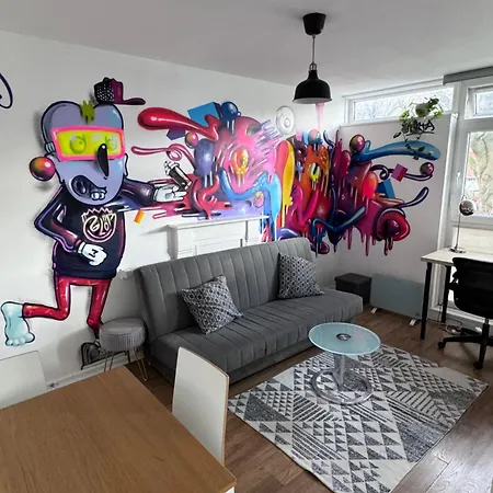 Colourful & Comfy Flat
