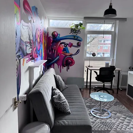 Colourful & Comfy Flat Appartement Londen