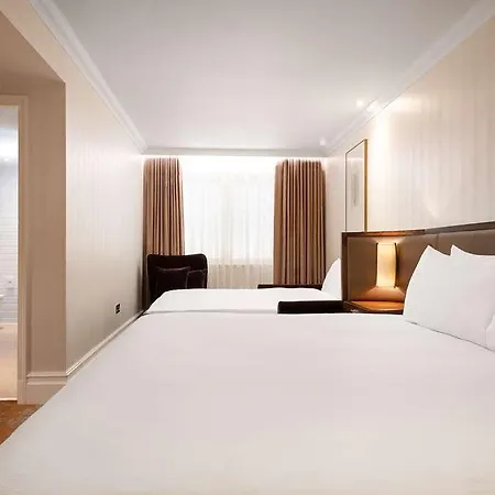 Hilton Hyde Park