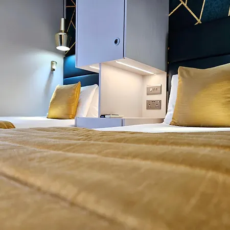 Nox Hyde Park Aparthotel 4*
