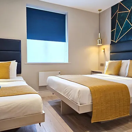 Nox Hyde Park Aparthotel 4*